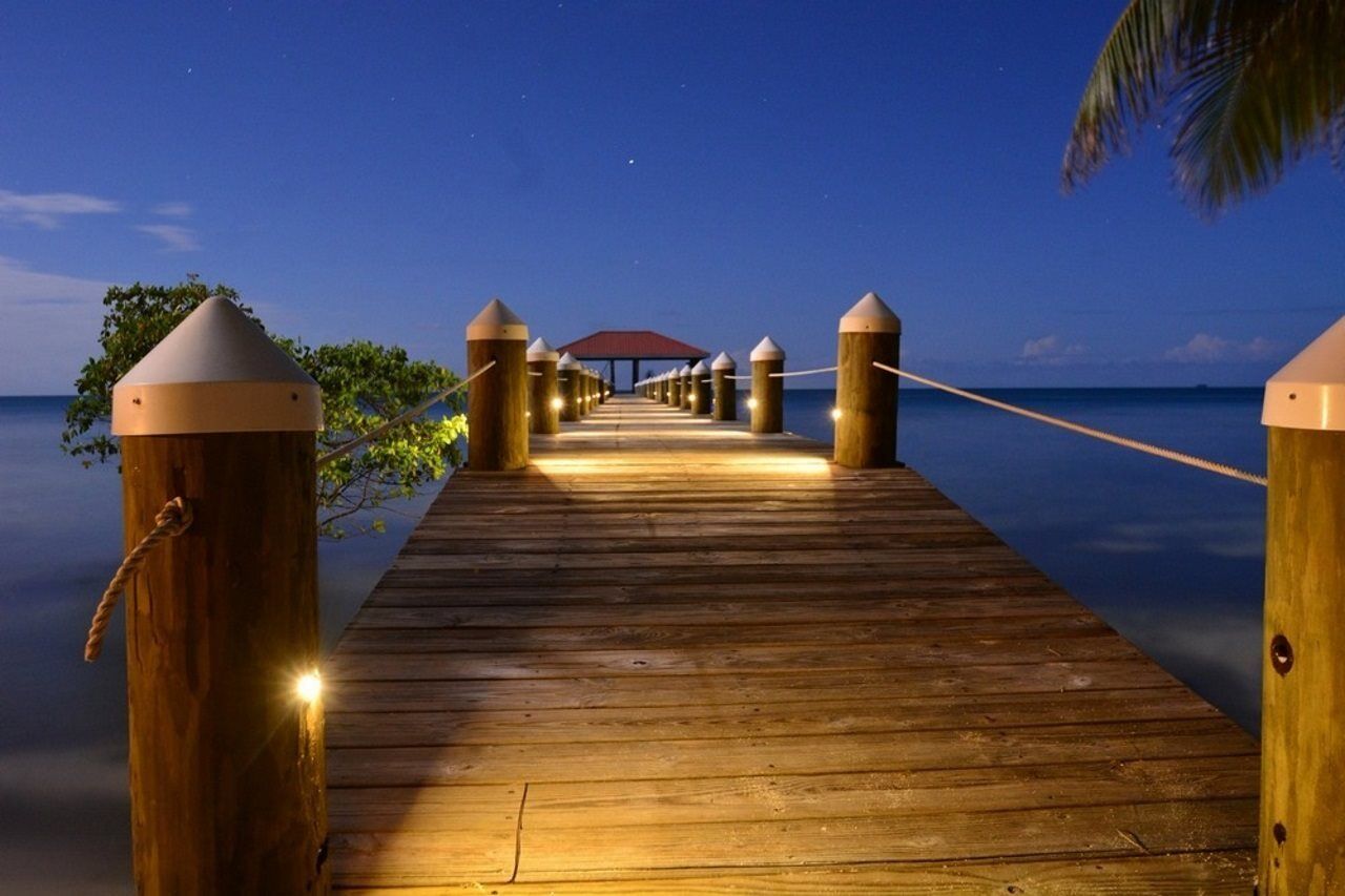 Hatchet Caye Island Resort (Adults Only) Placencia Exterior photo